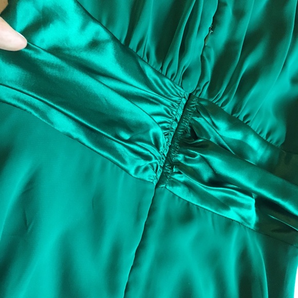 Lovely Green Chiffon and Satin Dress - Picture 8 of 8